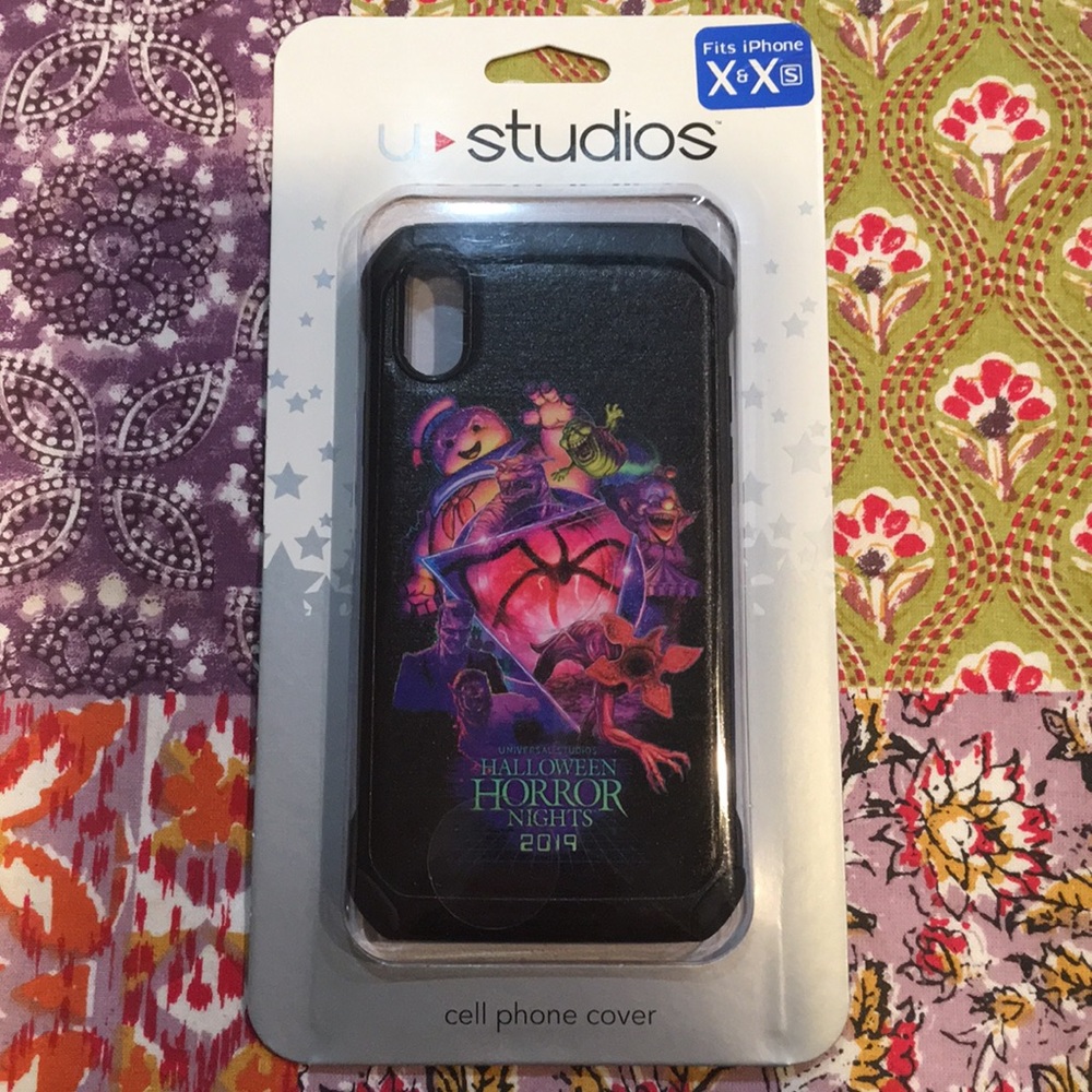 Halloween Horror Nights iPhone Case 🧛🏻‍♂️